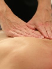 Przepuklina kręgosłupa – co robić, kiedy wypadnie mi dysk?