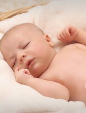 Co to jest skaza białkowa u dziecka?