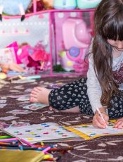 Wykładzina w pokoju dziecka – zalety i rodzaje